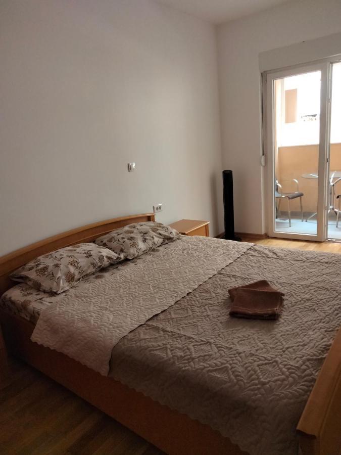 Daka-Maka Lägenhet Podgorica Exteriör bild